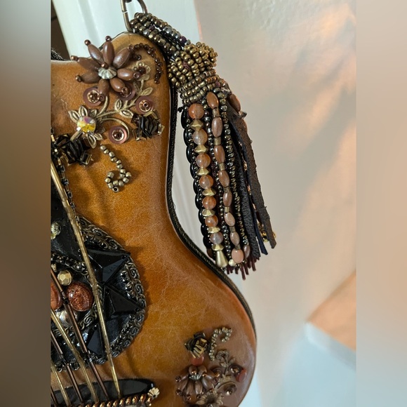 Mary Frances Guitar Hall of Fame Beaded Bag, Vintage Condition - Picture 5 of 12